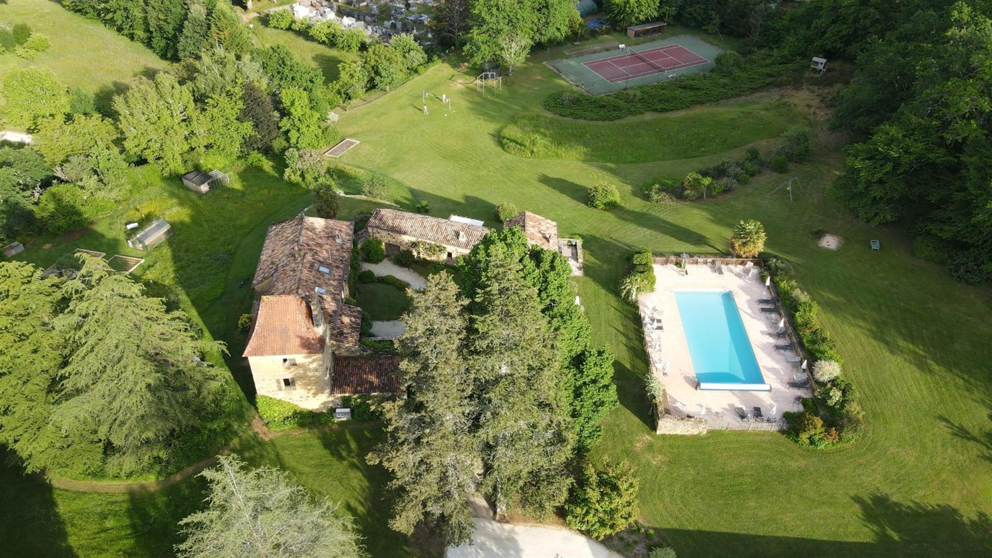 Domaine De Cournet Haut, A 17Th Century Property Set On A Calm, Idyllic Domain With Pool, Tennis, Bikes And More Les Vauries Экстерьер фото