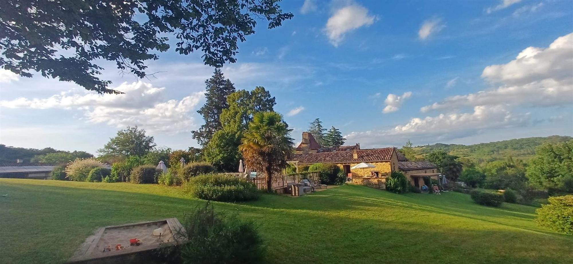 Domaine De Cournet Haut, A 17Th Century Property Set On A Calm, Idyllic Domain With Pool, Tennis, Bikes And More Les Vauries Экстерьер фото